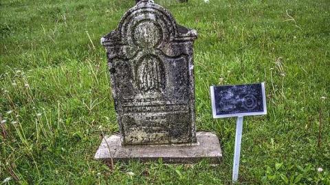 Burt on Burt - St.-George-Baptist-Church-Cem.37.jpg
