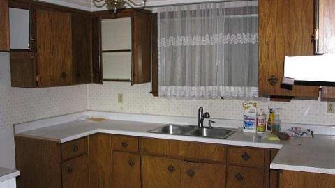 Left Town - Out-on-the-Town-Pt.-218.jpg