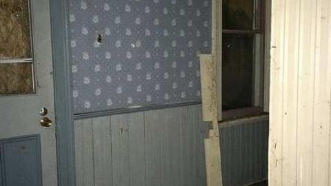 Yellow House - Yellow-House19.jpg