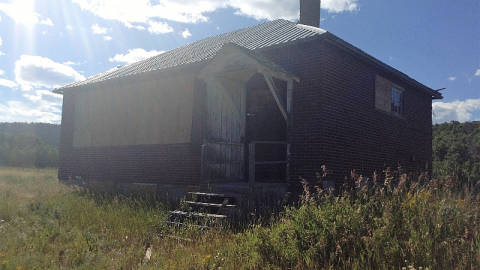 Gladstone School - Gladstone-Valley-School-District2.png