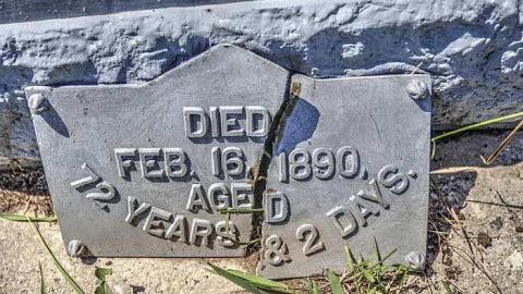 No Pain No Grief  - Sharon-Pioneer-Cemetery13.jpg