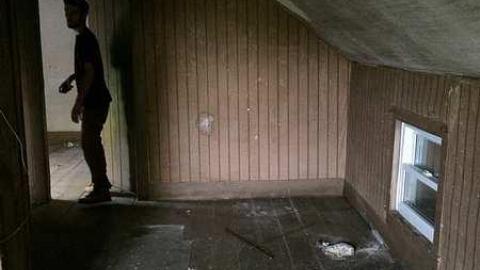 Hidden in The Bushes - IMG_4163.jpg