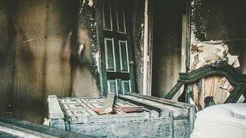 2017-05-31 - Someones-been-living-here9.jpg