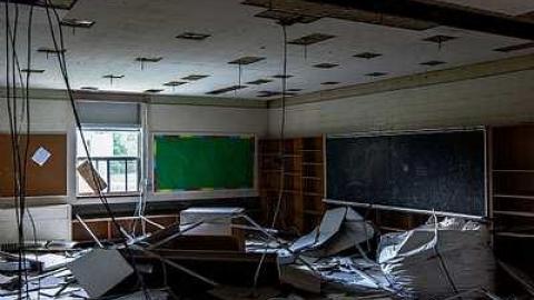 school before destruction - Dr.-F.J.-Donevan-Collegiate21.jpg