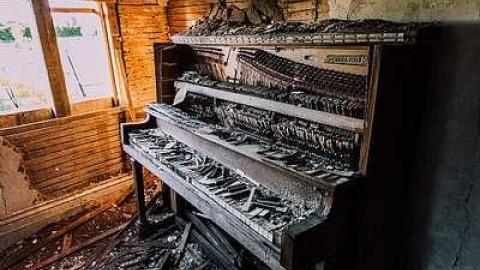 Sad Homes - The-Prettiest-Street296.jpg