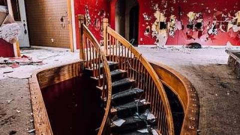 Beautiful Home - Someones-been-living-here149.jpg