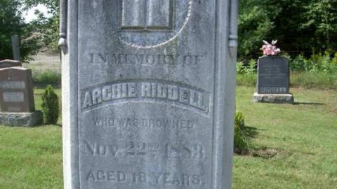 Hobbit House and more - Robertsville-Ghost-Town2.jpg