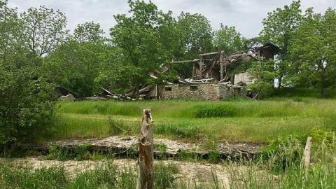 Hoarder House- June '17 - FullSizeRender - Copy (6).jpg