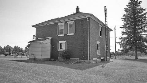 Bought The Farm - f-O.A.P. Locations BRANT cems hse 116_1.jpg