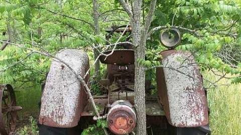 Hoarder House- June '17 - FullSizeRender - Copy (15).jpg