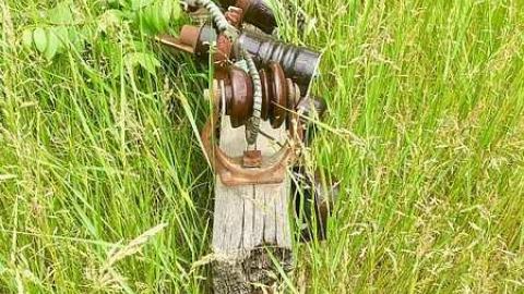 Hoarder House- June '17 - FullSizeRender - Copy (18).jpg