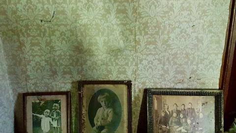 Hoarder House- June '17 - FullSizeRender - Copy (21).jpg