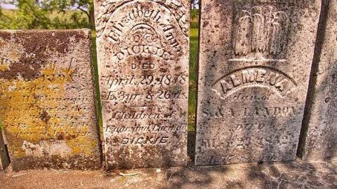 St. Abner Landon Cemetery photo 4