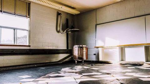 Old School - Dr.-F.J.-Donevan-Collegiate25.jpg