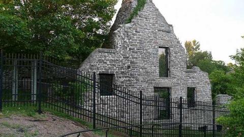 Cared-for Ruins - Merrickville-Ruins11.jpg