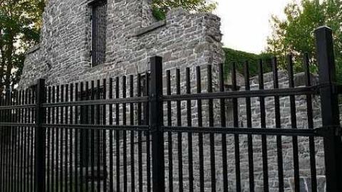 Cared-for Ruins - Merrickville-Ruins13.jpg