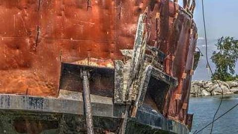 Loose Lips Sink Ships - Le-Grande-Hermine-Ghost-Ship151.jpg