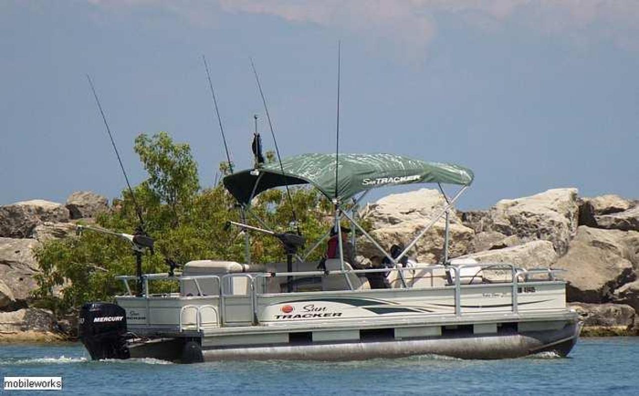 Loose Lips Sink Ships - Le-Grande-Hermine-Ghost-Ship175.jpg