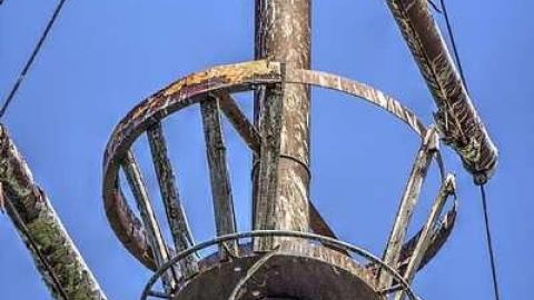 Loose Lips Sink Ships - Le-Grande-Hermine-Ghost-Ship177.jpg