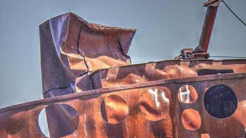 Loose Lips Sink Ships - Le-Grande-Hermine-Ghost-Ship180.jpg