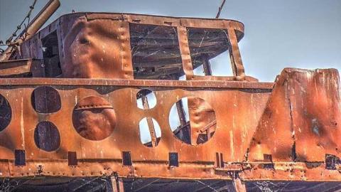 Loose Lips Sink Ships - Le-Grande-Hermine-Ghost-Ship182.jpg