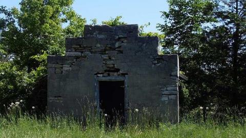 June 2017 - Hangmans-Church--Outbuilding29.jpg