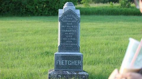 Dead, Still Lit - Franklin-Pioneer-Cemetery23.jpg