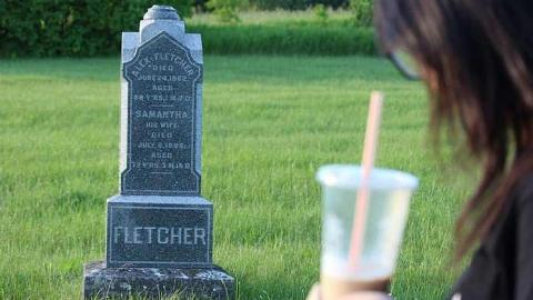 Dead, Still Lit - Franklin-Pioneer-Cemetery24.jpg