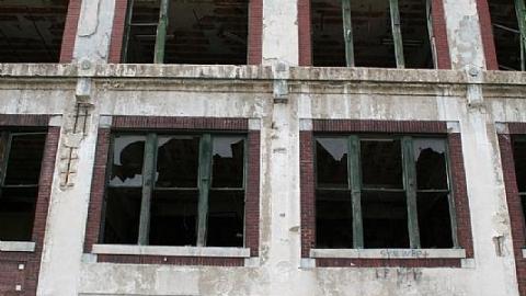 Packard Plant!  - Detroit-Packard-Plant10.jpeg