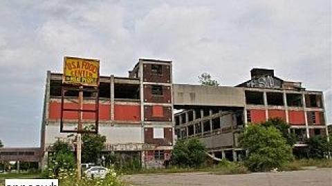 Detroit Packard Plant photo 5