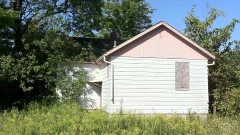 7&407 n/e corner - Brougham14.jpg