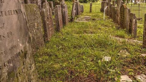 Almost Forgotten - Church-Street-Cemetary25.jpg