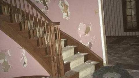 Abandoned Estate - Beautiful-Fanshawe-House46.jpg