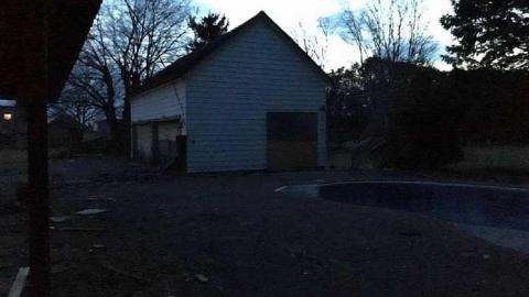 Abandoned Estate - Beautiful-Fanshawe-House48.jpg