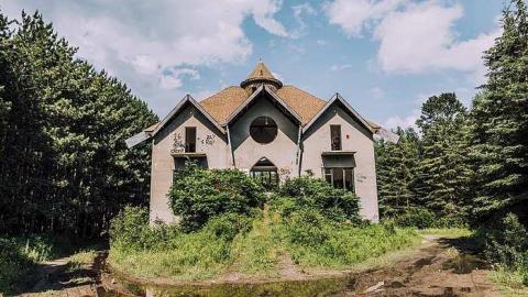 Awesome Architecture  - Pefferlaw-Shining-House21.jpg