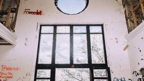 Awesome Architecture  - Pefferlaw-Shining-House22.jpg