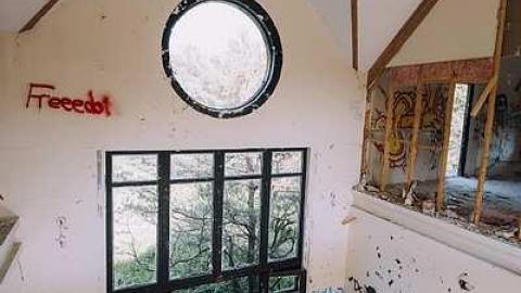 Awesome Architecture  - Pefferlaw-Shining-House33.jpg