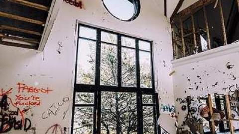 Awesome Architecture  - Pefferlaw-Shining-House46.jpg