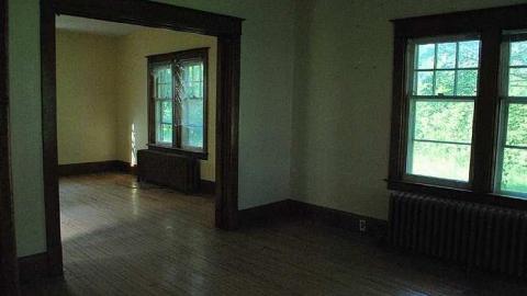 Covered In Dust - DSC_0986.jpg