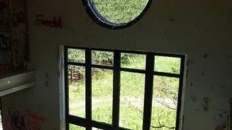 Friggin Vandals - Pefferlaw-Shining-House57.jpg