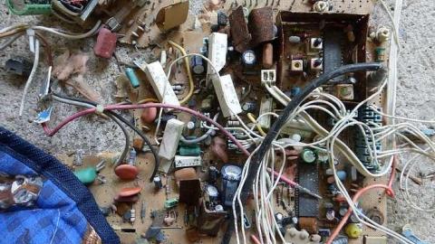 Friggin Vandals - Pefferlaw-Shining-House63.jpg