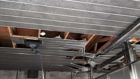 Creepy Looking Self Serve Carw - Barrie-Classic-Carwash5.jpg