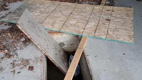 Creepy Looking Self Serve Carw - Barrie-Classic-Carwash15.jpg