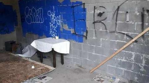 Creepy Looking Self Serve Carw - Barrie-Classic-Carwash19.jpg