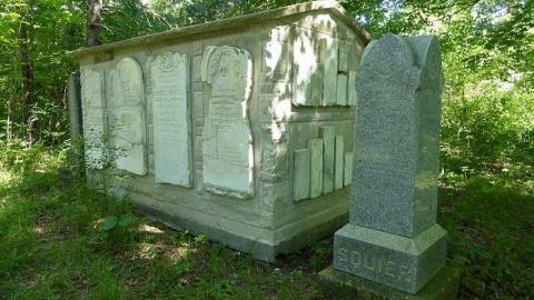 Speirs Cemetery - Centreville-Cemetery15.jpg