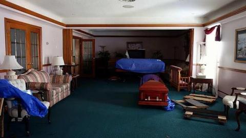 Coffins R Us '17 - DSC00845.jpg