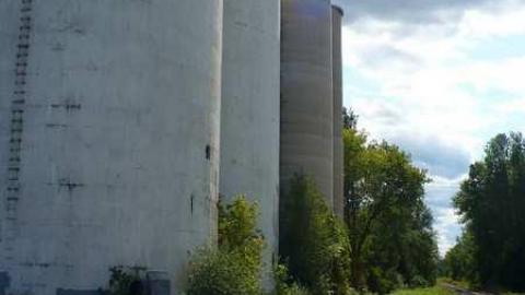 Beeton Silos photo 2