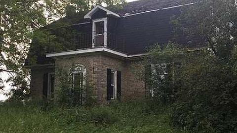 Farm House Left Behind photo 2