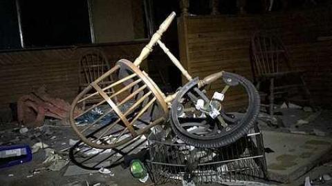 At night  - Stop-50-Truck-Stop240.jpg