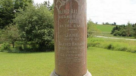 Old Mennonite Cemetery - Zion-Mennonite-Cemetery24.jpg